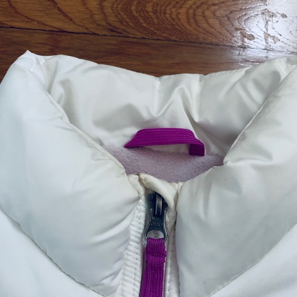 Girls Puffer Vest - Picture 5 of 6